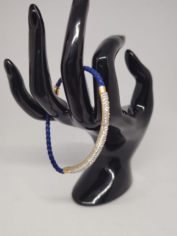 Pulsera de cuero azul rey con circones