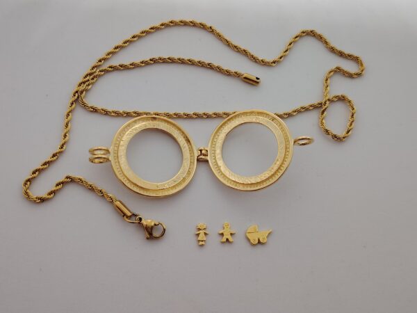 Relicario en Enchape de Oro 18k – Cadena de 50 cm - Imagen 3
