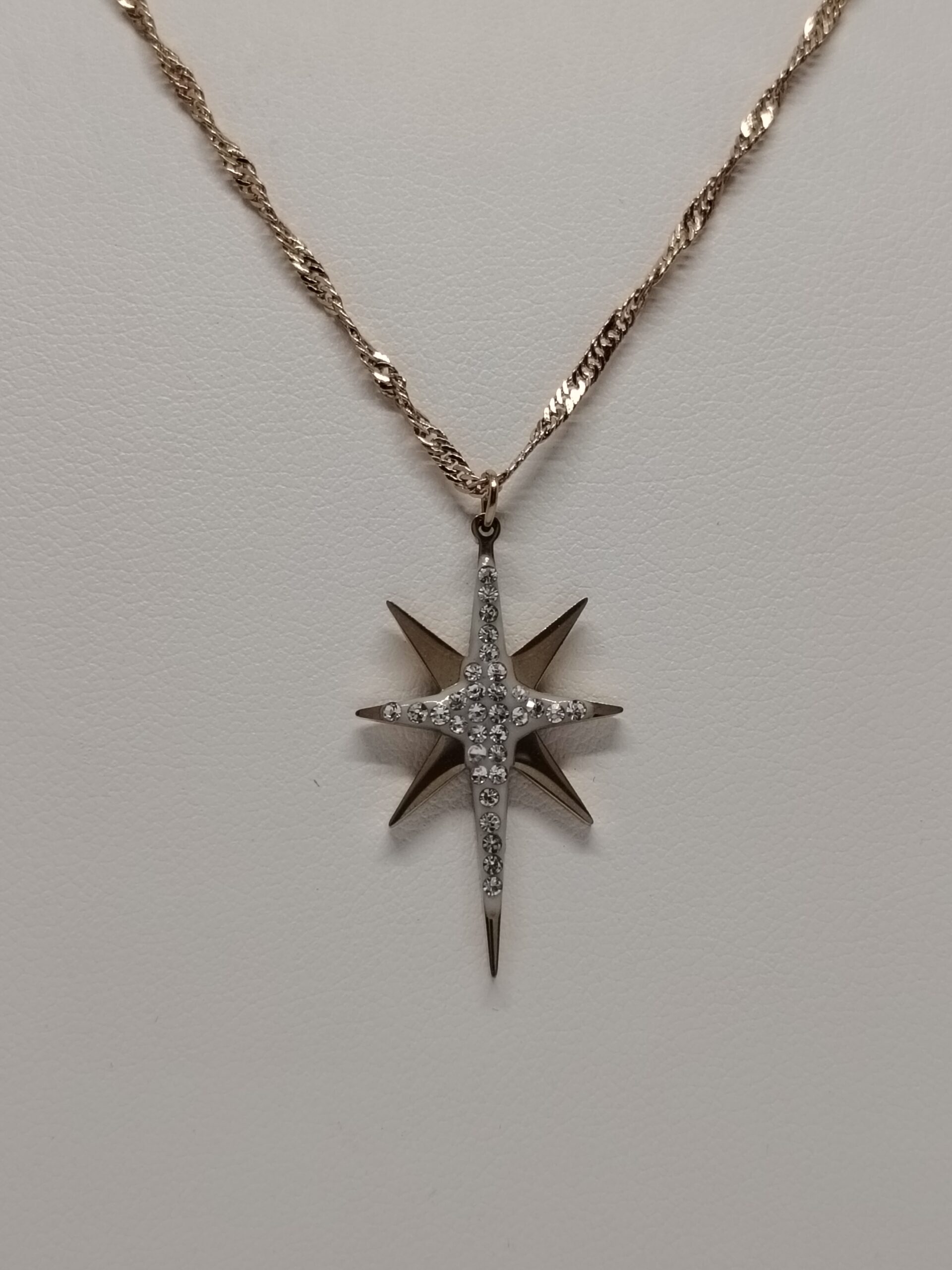 Collar Estrella de 8 puntas